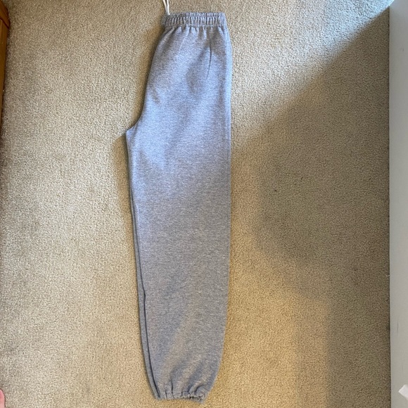Gildan Sweatpants - Picture 2 of 7